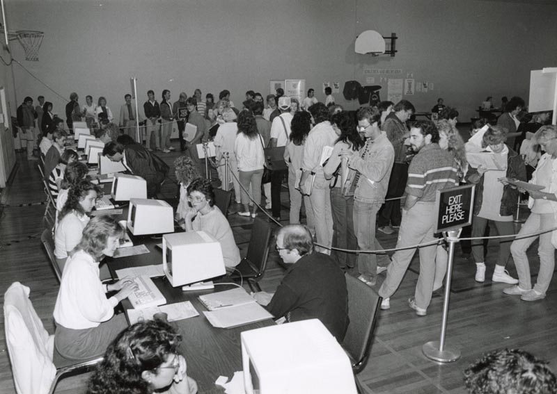 Registration day 1986 macewan