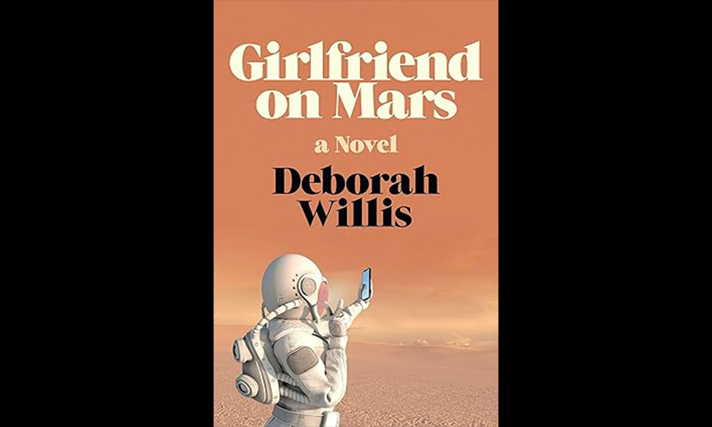 The book cover for Girlfriend on Mars