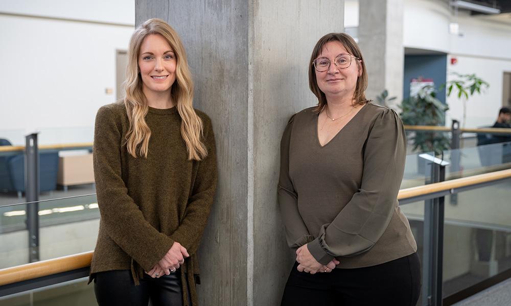 Kelsey Nelson and Lisa McKendrick-Calder in the Robbins Health Learning Centre