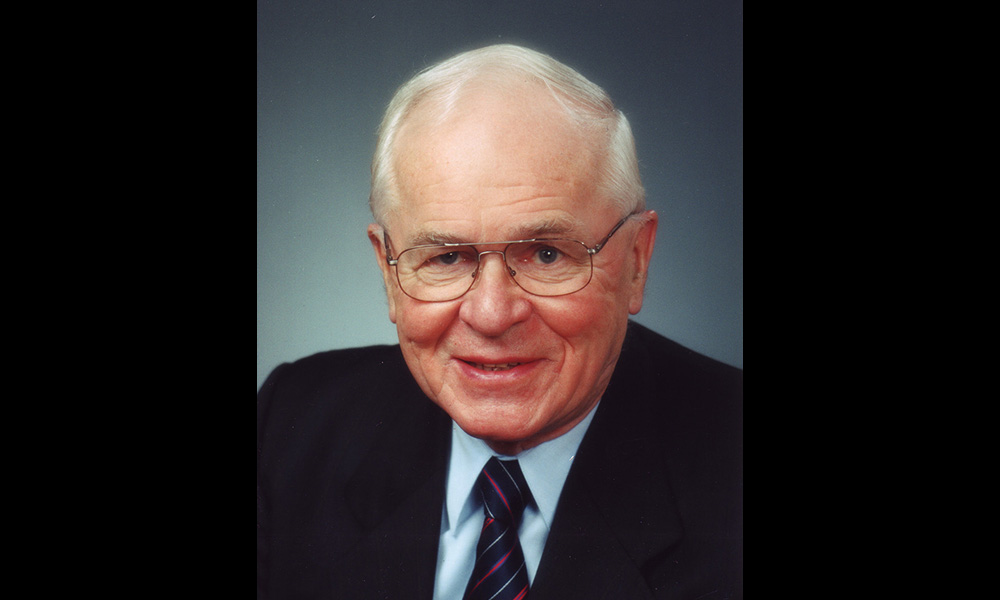 Headshot of Douglas Roche