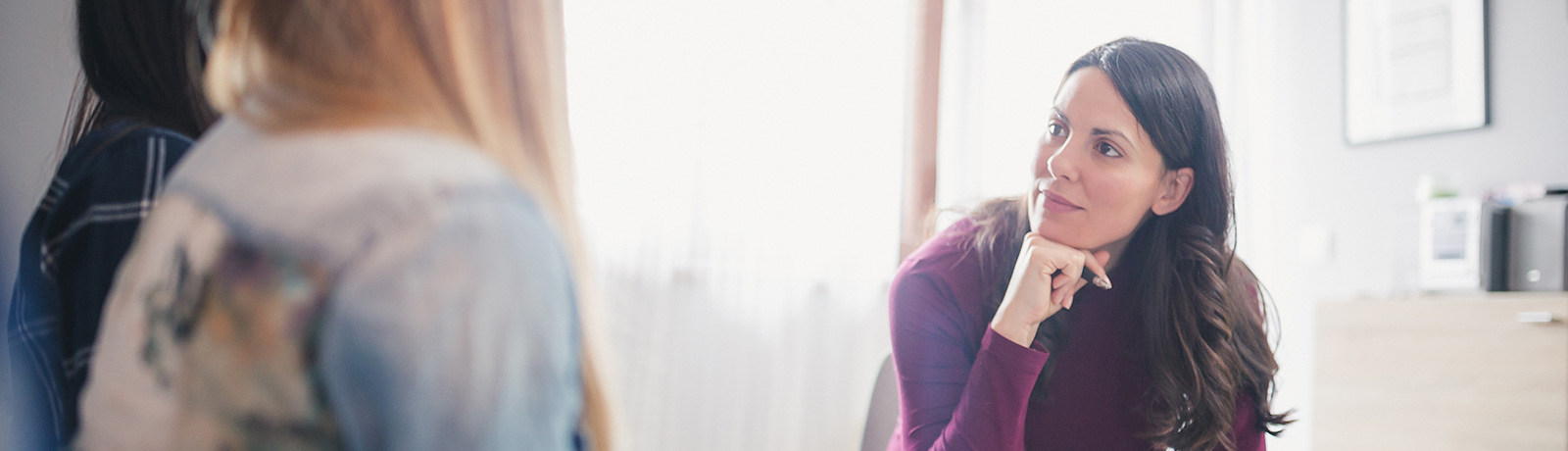 students talking to counsellor